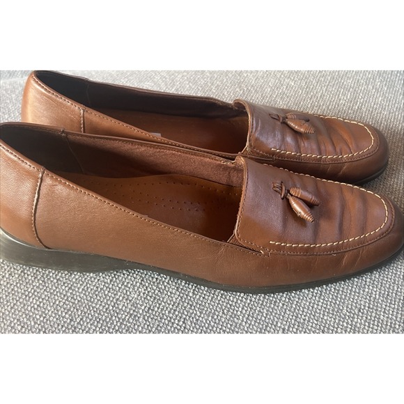 Trotters Shoes - Trotters Brown Joyce Leather Loafers Tassel Slip‎ On Size 9 N